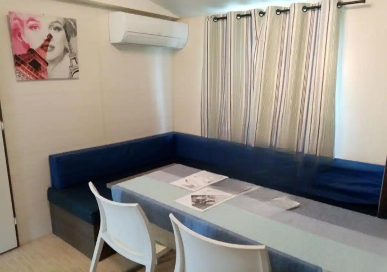 La Roque D'Antheron - Mobile-Home - 6 Pers - 3 Ch - Piscine מראה חיצוני תמונה
